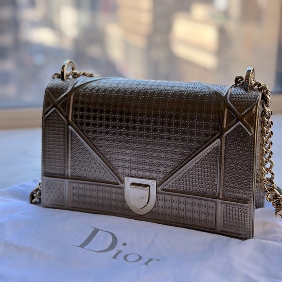 Dior Legacy Diorama Bag - Champagne MicroCannage Patent Leather - Picture 2 of 11